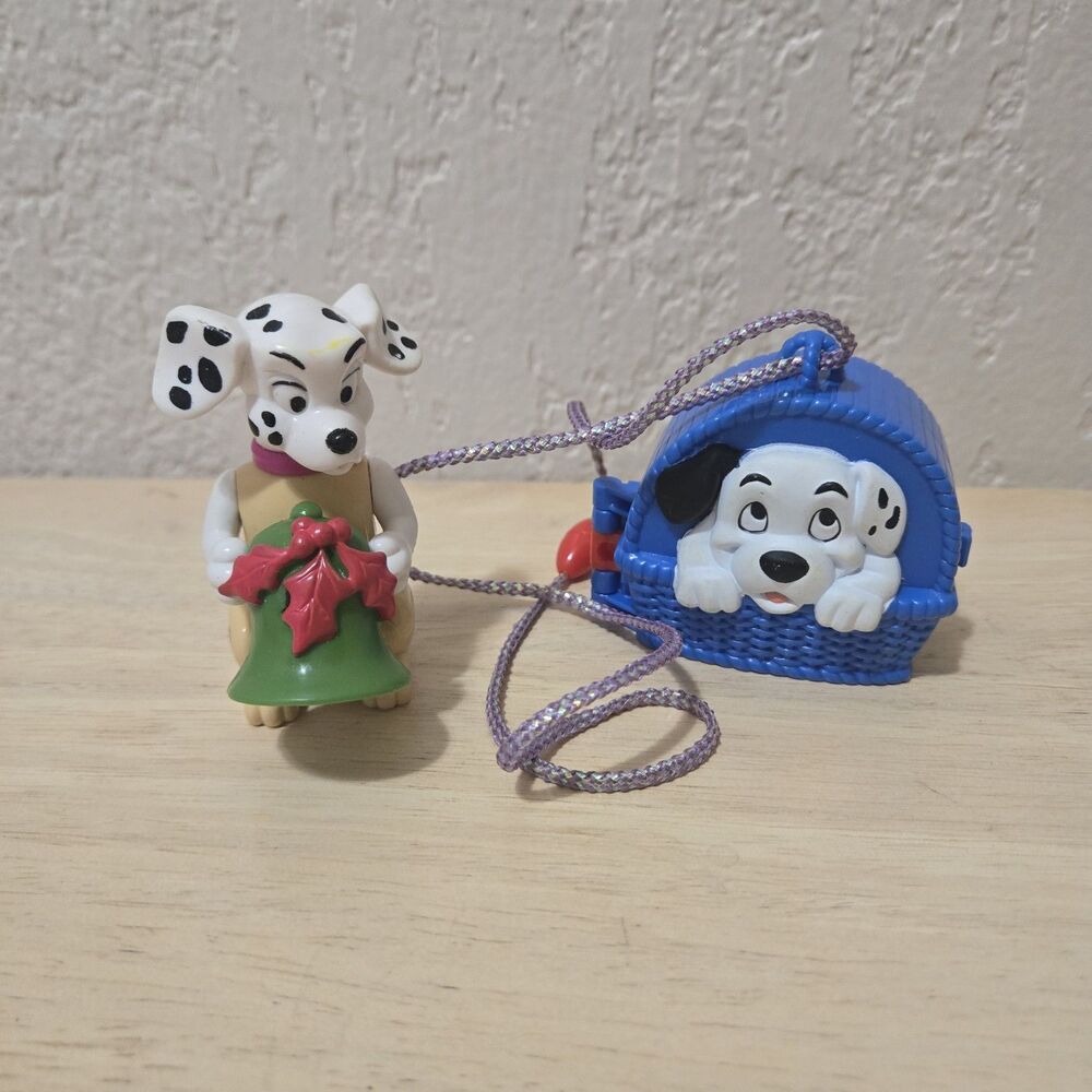 1993 Mattel Disney "101 Dalmatians" "Once Upon a Time" Locket necklace playset